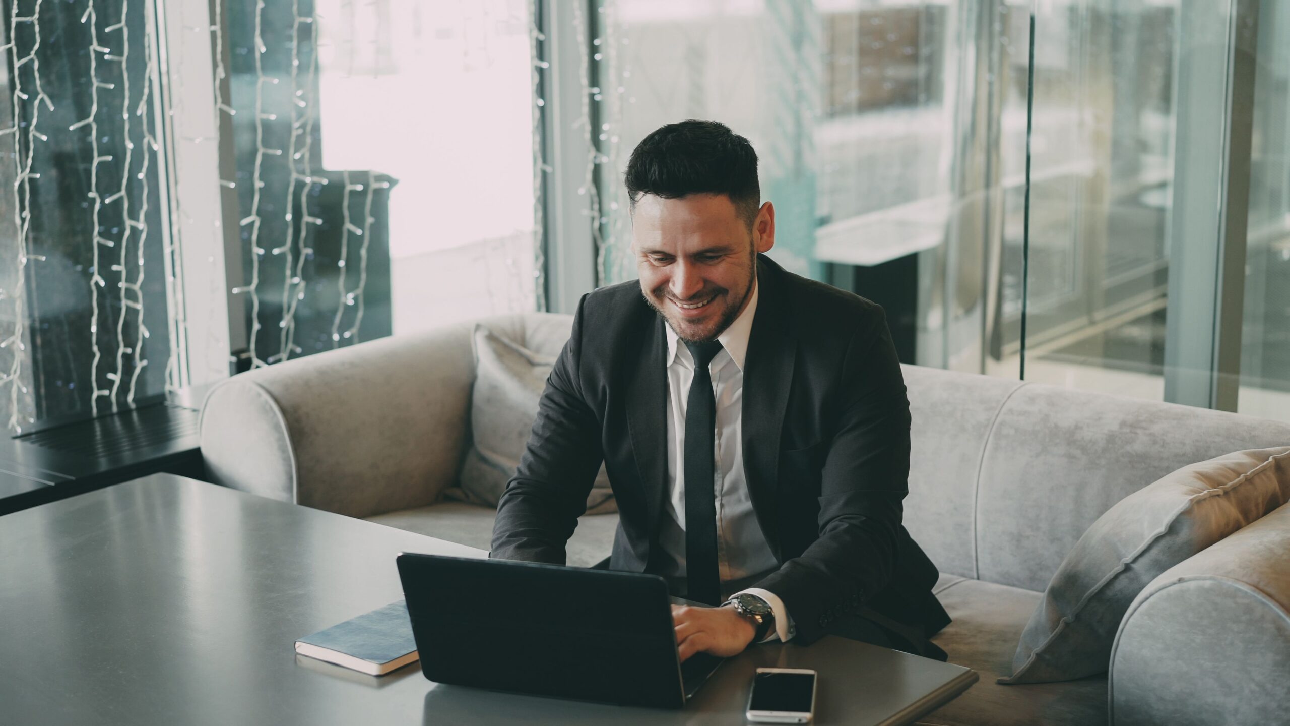 Cursuri de engleză online cu program flexibil — De La 0 La Fluent